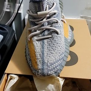 Brand new with Tags Yeezy Boost 359 Israfi